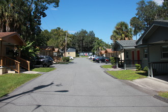 South West Cottages in Gainesville, FL - Foto de edificio - Building Photo