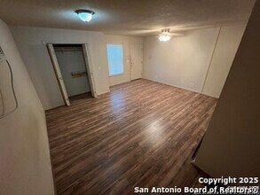 1926 TX-16-Unit -3 in Bandera, TX - Building Photo - Building Photo