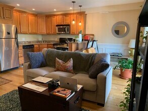 22 Ward St in Boston, MA - Building Photo - Building Photo