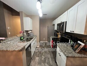 6088 Westgate Dr in Orlando, FL - Building Photo - Building Photo