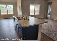 11608 NW 95th St photo'