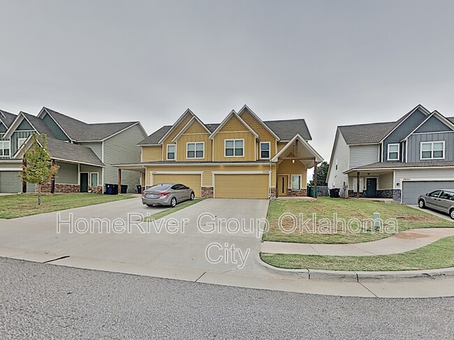 property at 17604 Hampton Park Dr