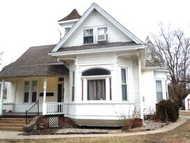 312 S Fillmore St in Edwardsville, IL - Building Photo