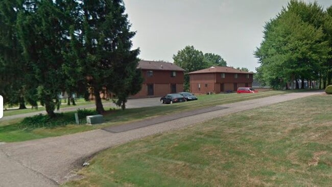 7465 Seymour St NW, Unit 7465 in Massillon, OH - Building Photo - Building Photo