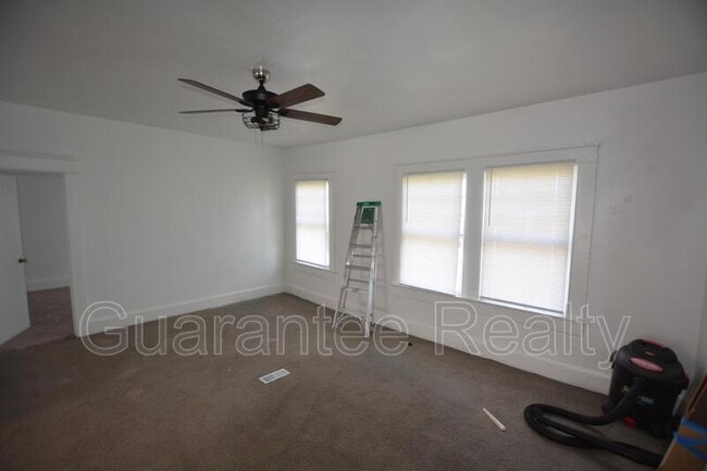 property at 811 E Main St
