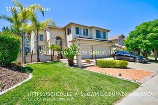 32975 Levi Ct in Temecula, CA - Building Photo