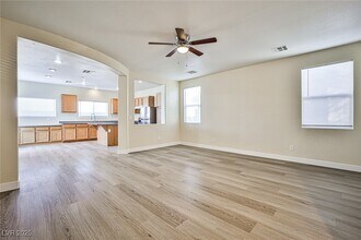 12015 Spice Tree St in Las Vegas, NV - Building Photo - Building Photo