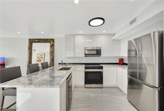 25850 Hickory Blvd in Bonita Springs, FL - Building Photo - Building Photo