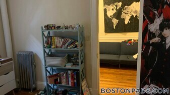 1185 Commonwealth Ave in Boston, MA - Building Photo