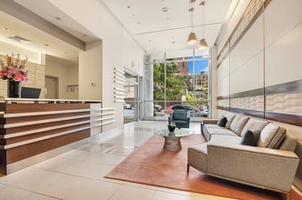 225 W 60th St, Unit 8D in New York, NY - Building Photo - Building Photo