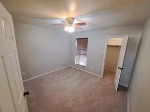 2512 Crystal Falls Dr in Mesquite, TX - Building Photo - Building Photo