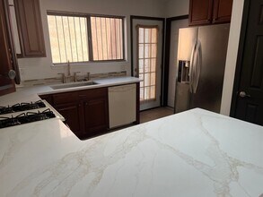 6921 Cleghorn Rd NW in Albuquerque, NM - Building Photo - Building Photo