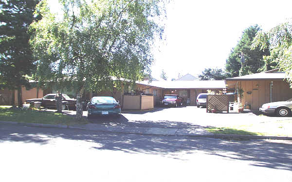 Gateway Haven Apartments in Portland, OR - Building Photo - Building Photo