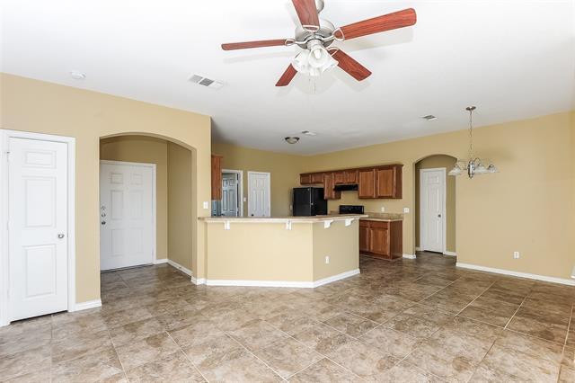 229 Kennedy Dr in Crowley, TX - Building Photo - Building Photo