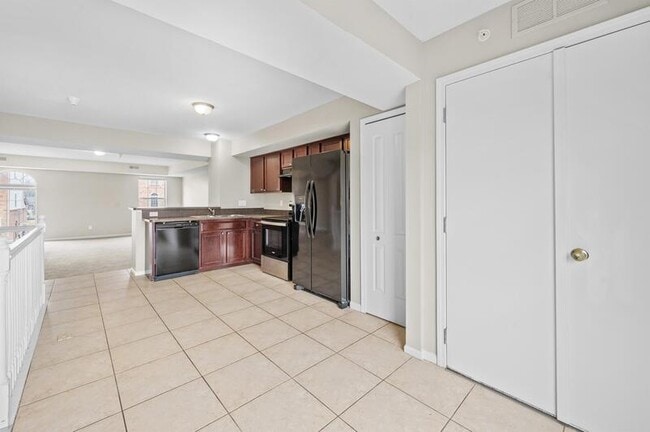 14168 Lakeside Blvd N in Shelby Township, MI - Building Photo - Building Photo