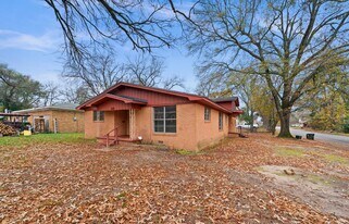 1522 N Ross Ave in Tyler, TX - Building Photo