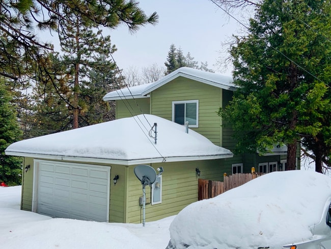 property at 31173 Summit Dr