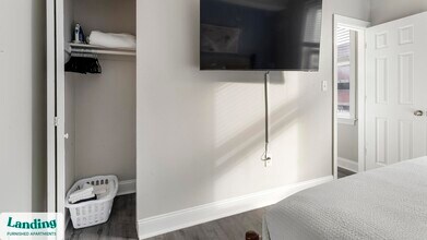 617 W Lexington St, Unit C6 in Baltimore, MD - Building Photo - Building Photo