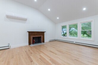 7 Windsor Rd in Milford, MA - Building Photo - Building Photo