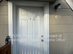 602 5th Ave NW in Puyallup, WA - Building Photo - Building Photo