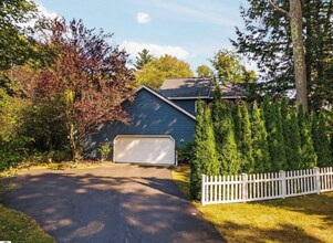 7878 Outer Dr S in Traverse City, MI - Building Photo - Building Photo