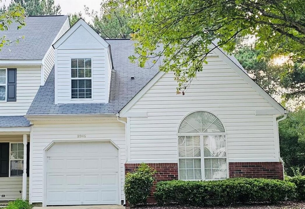 8946 Houston Ridge Rd in Charlotte, NC - Building Photo