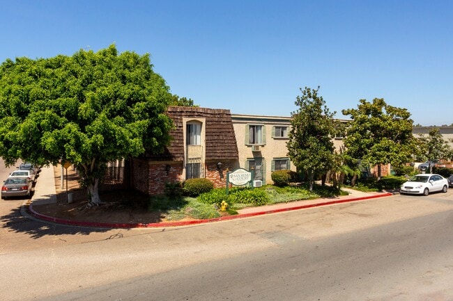 San Remo Court in Chula Vista, CA - Building Photo - Building Photo