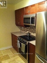50-550 Eglinton Ave W in Mississauga, ON - Building Photo - Building Photo