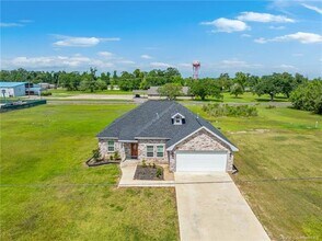 255 Tommys Ln in Lake Charles, LA - Building Photo - Building Photo