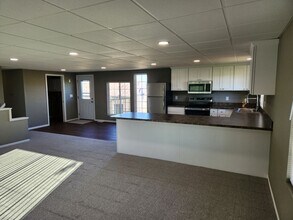 23381 Co Rd E34 in Anamosa, IA - Building Photo - Building Photo