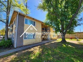 4540 Ashcroft Ave in Sacramento, CA - Building Photo