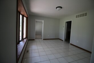 2923 Hwy A in Washington, MO - Building Photo - Building Photo