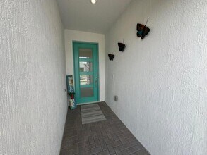 10230 SW Orana Dr in Port St. Lucie, FL - Building Photo - Building Photo