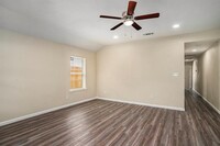 2200 Brookes St in Fort Worth, TX - Building Photo - Building Photo