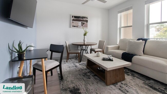 1148 N Main St in Jacksonville, FL - Foto de edificio - Building Photo