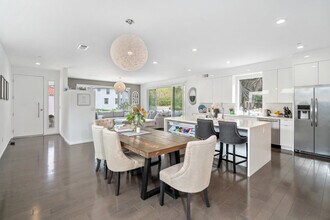 3218 Ibis St in San Diego, CA - Building Photo - Building Photo