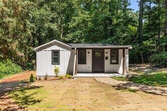 30 Pine Ridge Rd SE in Smyrna, GA - Building Photo - Building Photo
