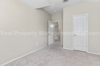 2035 Karsen Ln in Heartland, TX - Building Photo - Building Photo