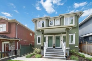 3164 Venables St in Vancouver, BC - Building Photo