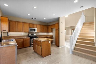 19316 Sidani Ln in Santa Clarita, CA - Building Photo