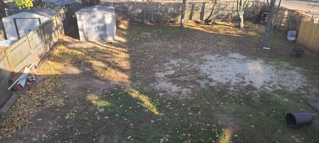 38 Foxon St in New Haven, CT - Building Photo - Building Photo