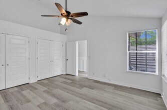 11652 NW 19th Dr in Coral Springs, FL - Foto de edificio - Building Photo