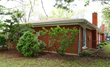 123 Deborah Ln in Wheeling, IL - Building Photo - Building Photo