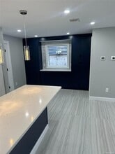 233 E Fulton St in Long Beach, NY - Building Photo - Building Photo