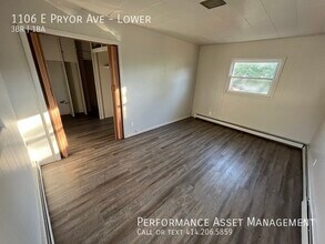 1106 E Pryor Ave in Milwaukee, WI - Foto de edificio - Building Photo