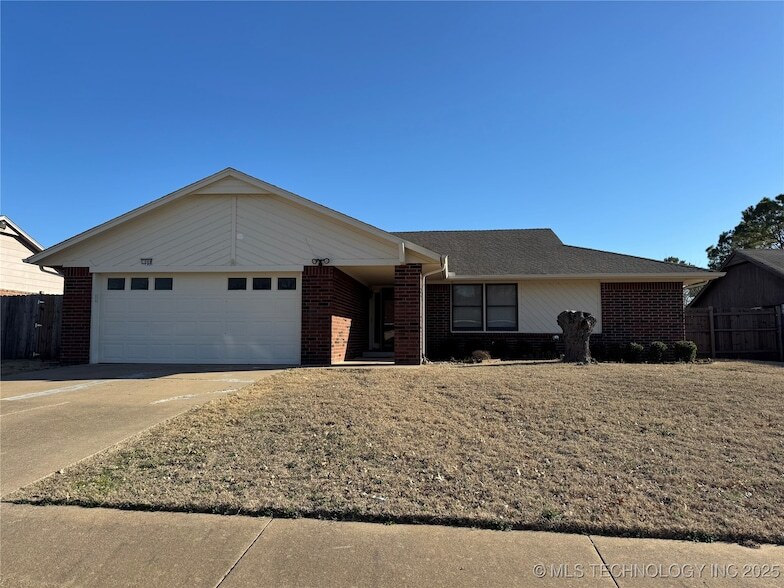 1044 E 145th Pl, Unit 2113 in Glenpool, OK - Building Photo