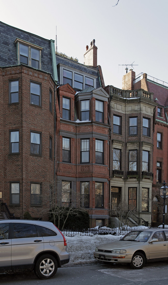 230 Commonwealth in Boston, MA - Foto de edificio - Building Photo