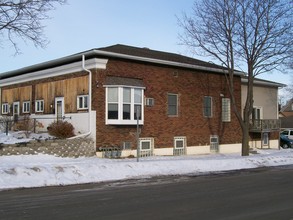 Summit Hill Apartments in St. Paul, MN - Building Photo - Building Photo