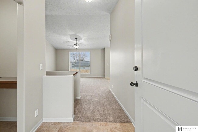 16603 Dora Hamann Pkwy in Omaha, NE - Foto de edificio - Building Photo