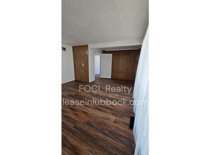 2726 68th St in Lubbock, TX - Building Photo - Building Photo